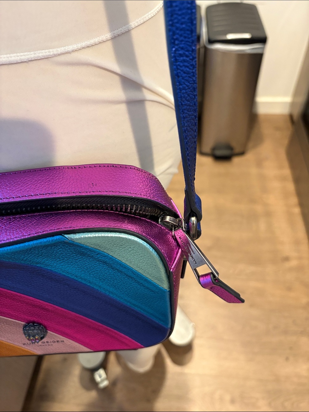 Kurt Geiger Multicolor Diagonal Stripe Leather Crossbody Bag - Picture 4 of 9